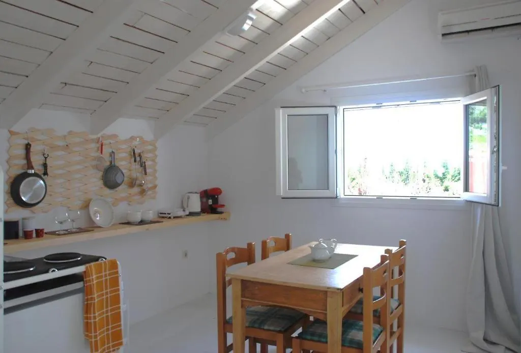 Katelios Farm House Loft Apartment
